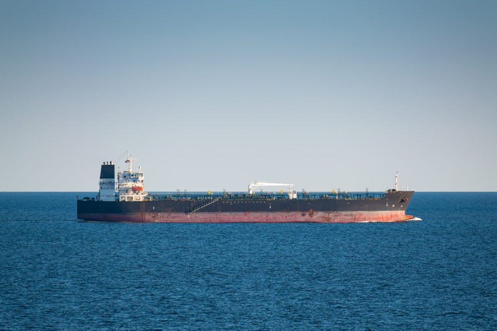 petroliera vicino Lampedusa